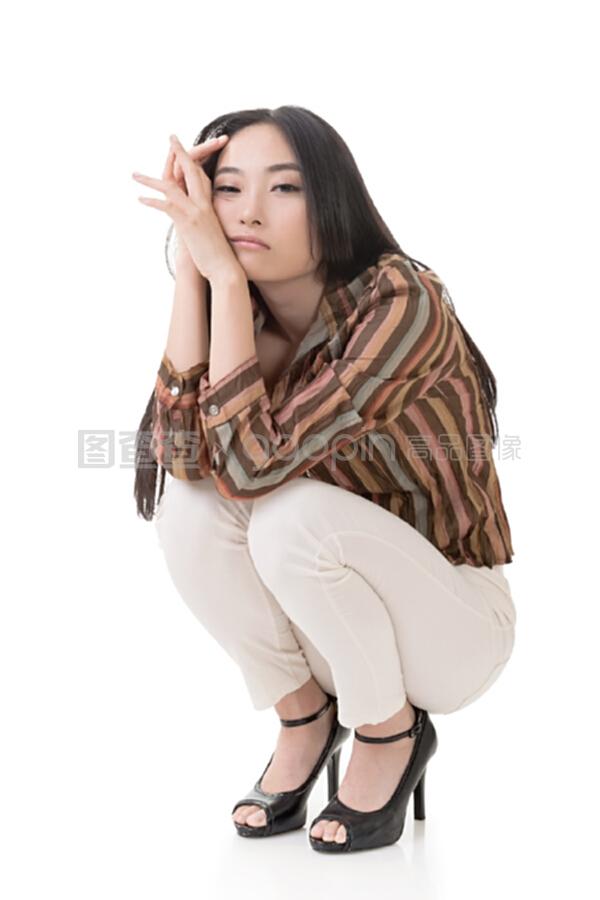 嘴唇直播下载 暗夜迷情
